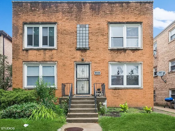 4906 Kirk St APT 2W, Skokie, IL 60077