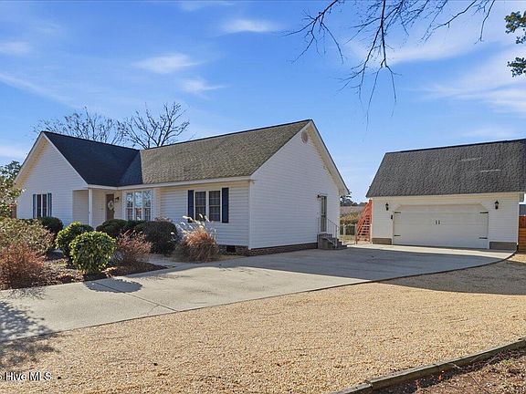 2nd image of 209 Woodhaven Drive