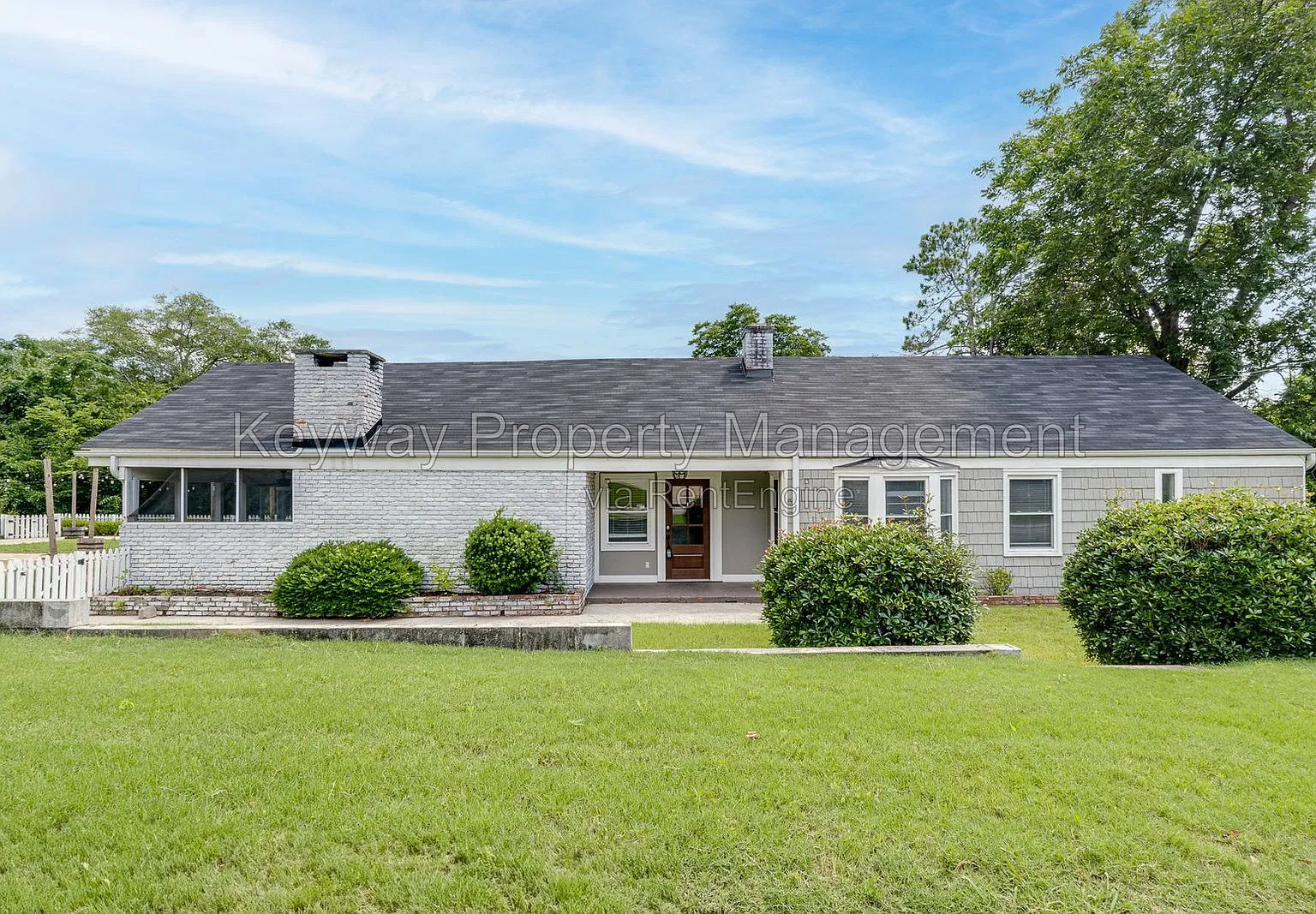 4 bed, 3.0 bath, 2527 sqft, $2,285 — Photo 1