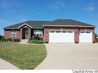 1055 Nine Rock Rd, Sherman, IL 62684