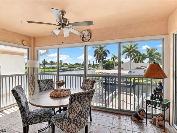 4041 SE 11th Pl APT 207, Cape Coral, FL 33904
