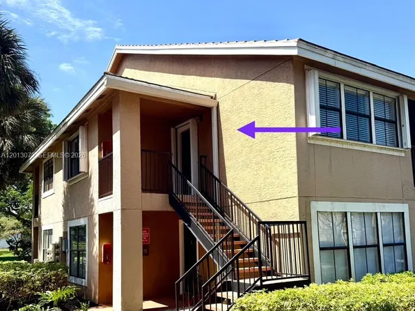 15560 SW 106th Ln APT 1302, Miami, FL 33196