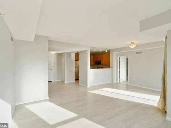 560 2nd St N #412, Minneapolis, MN 55401
