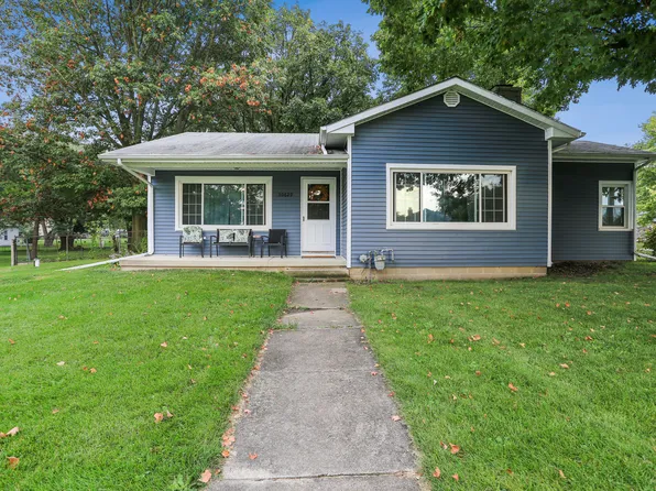 30629 Armstrong Rd, Armstrong, IL 61812