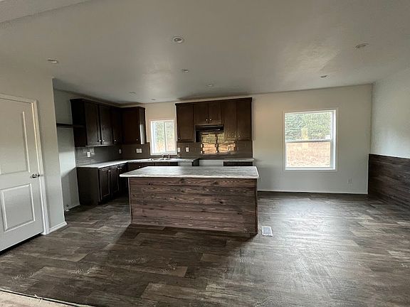 Kitchen and dining area