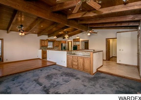 5th image of 799 Riverfront Dr