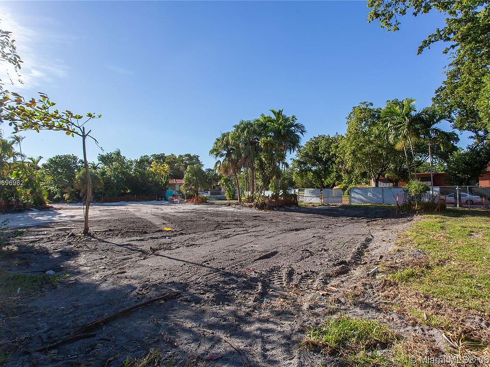 1st image of 231 Shore Dr E