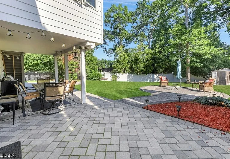 11 Rande Dr — Photo 37