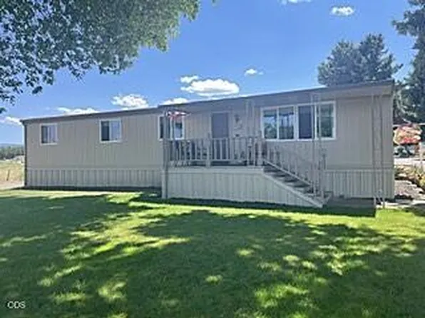 3700 Bellinger Ln Space 24, Medford, OR 97501