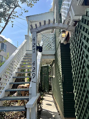 425-429 S Cabrillo Ave #427 Photo 1