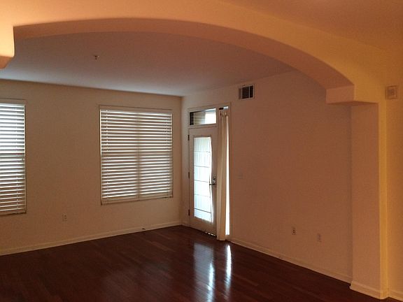 4th image of 30 E Julian St Unit 116