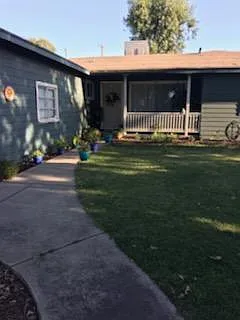 314 W Pearl Ave — Photo 17
