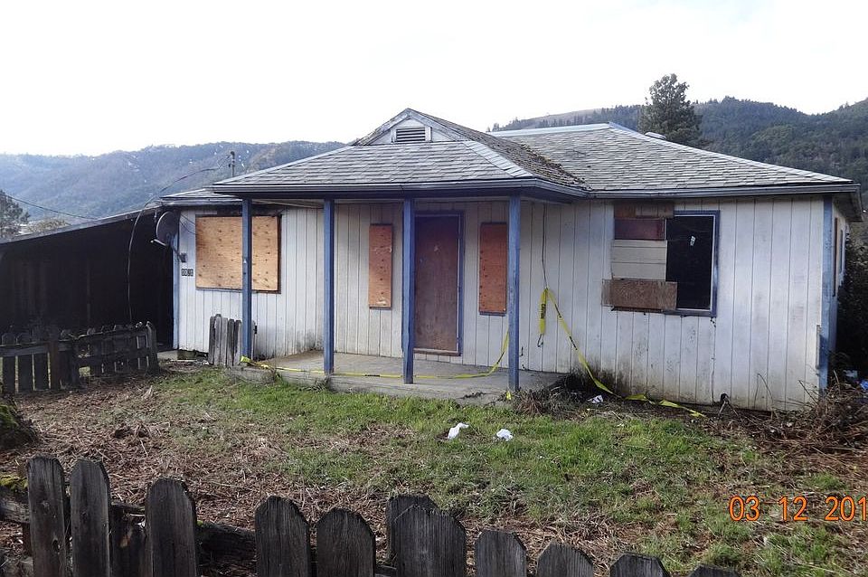 2nd image of 1023 Hill St
