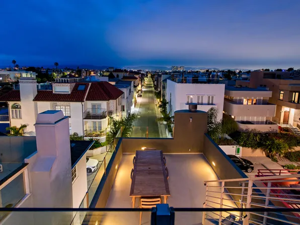 110 Topsail Mall, Venice, CA 90292