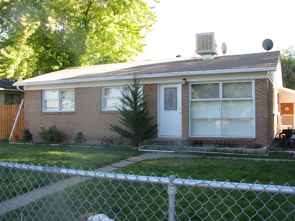 2nd image of 298 Pine St
