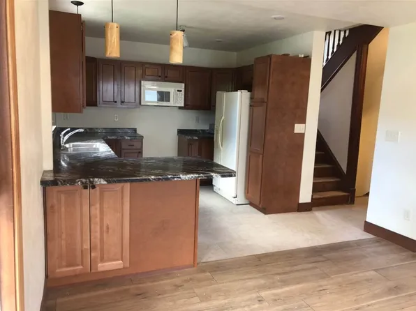 439 Bowen St, Oshkosh, WI 54901