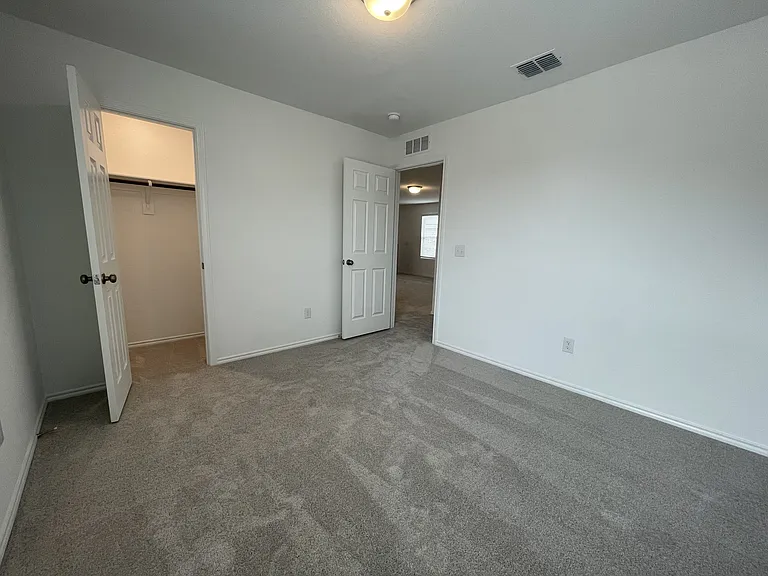 825 Breakwater Dr — Photo 24
