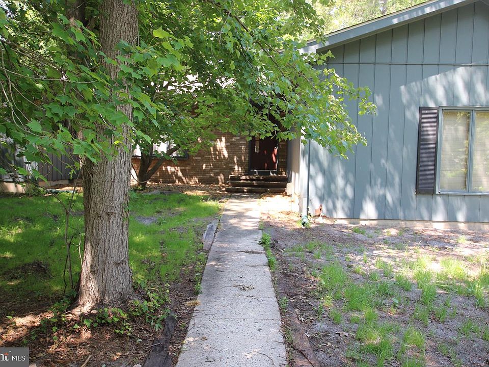 1st image of 361 Tavistock Dr