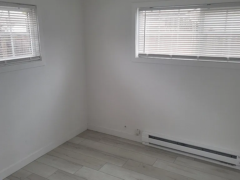 617 Thayer Dr — Photo 14
