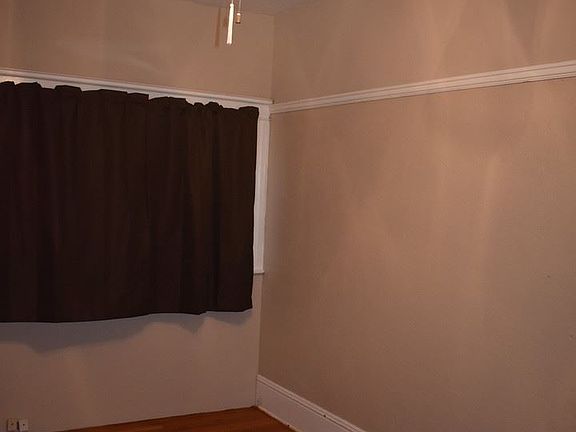5th image of 435 Tuxedo South Ave
