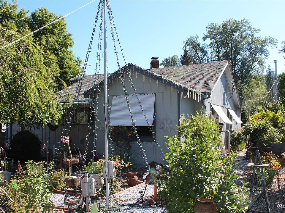 1st image of 606 Morse St