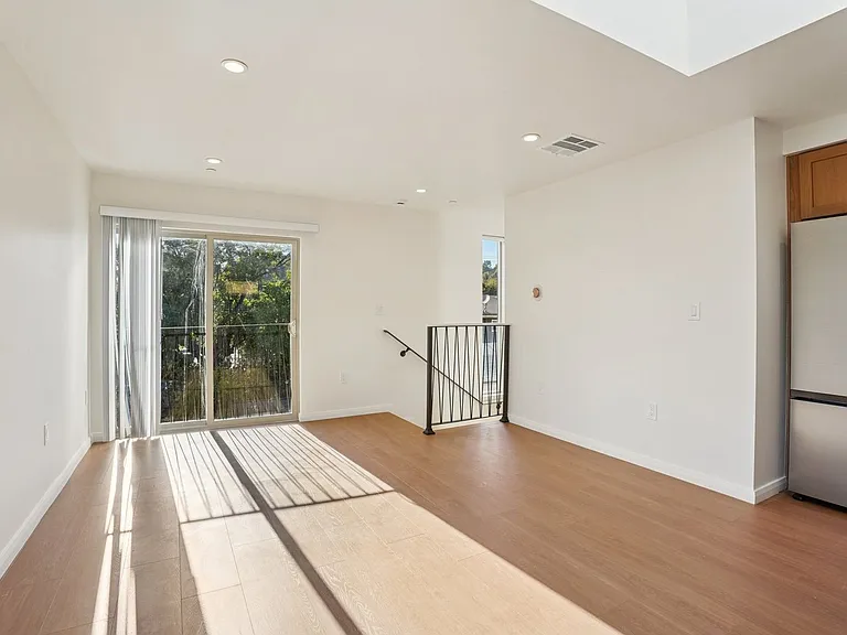 6162 Oak Crest Way — Photo 26