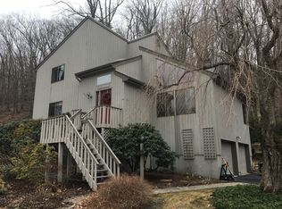 142 Mitchell Rd, Somers, NY 10589