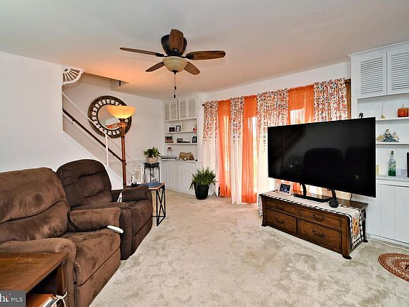 5th image of 309 Dartmouth Dr