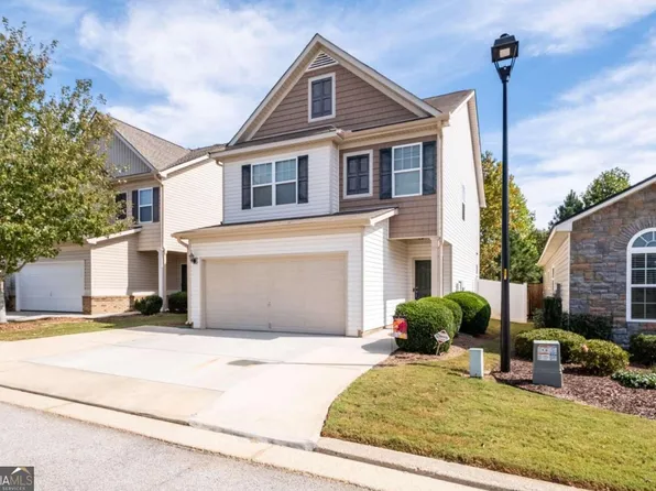 442 Hill Crest Cir, Hiram, GA 30141