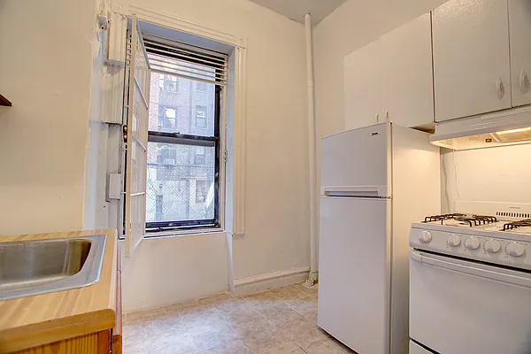 Rented by Corcoran | media 1
