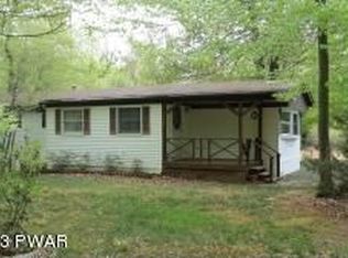 132 Campfire Ln, Gouldsboro, PA 18424