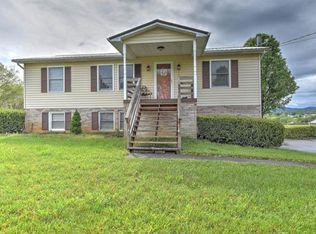 276 Berry Ridge Rd, Jonesborough, TN 37659