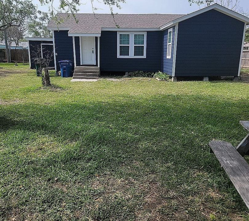 1st image of 317 Glenoak Dr #4