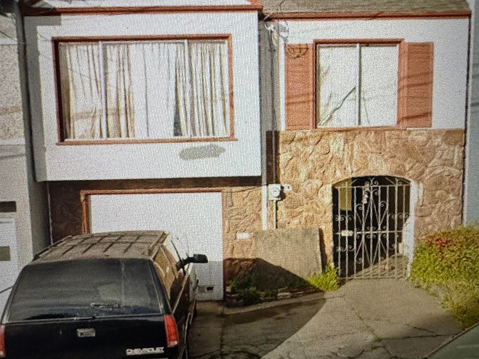 1st image of 80 Conkling St