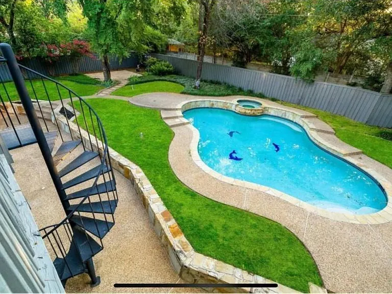 1206 Kendolph Dr — Photo 2