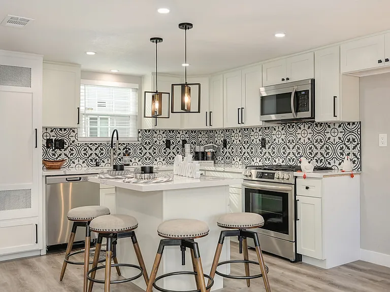 5608 Hillsdale Blvd #C — Photo 17