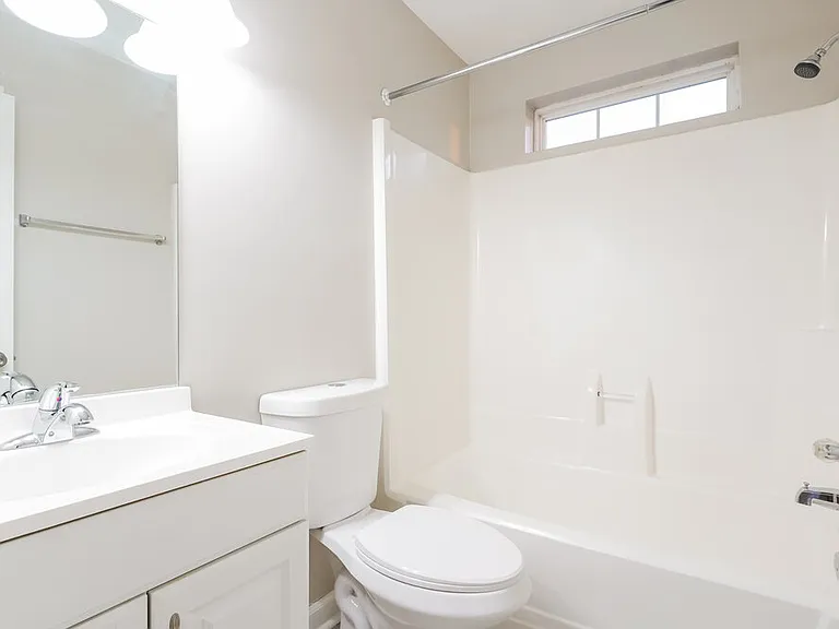 452 Cedar Park Cir — Photo 10