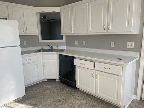 1st image of 3852 Man O War Blvd