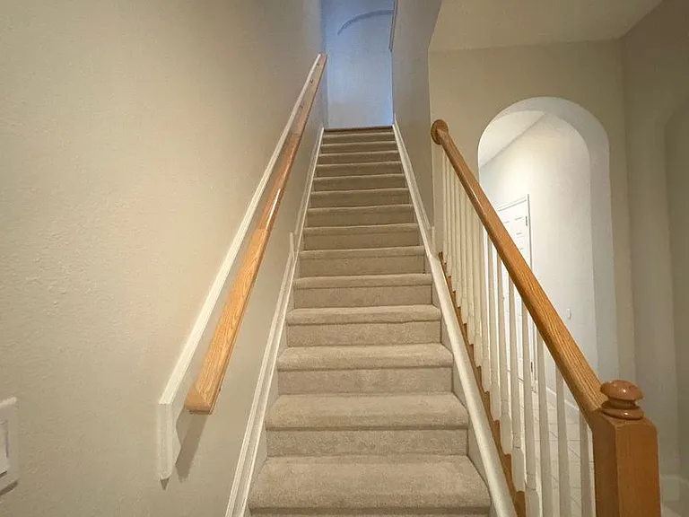 607 Crystal Way — Photo 11