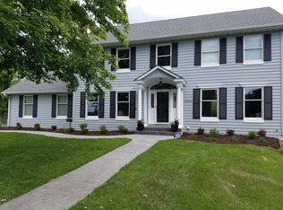 8452 Weston Ln N, Maple Grove, MN 55311