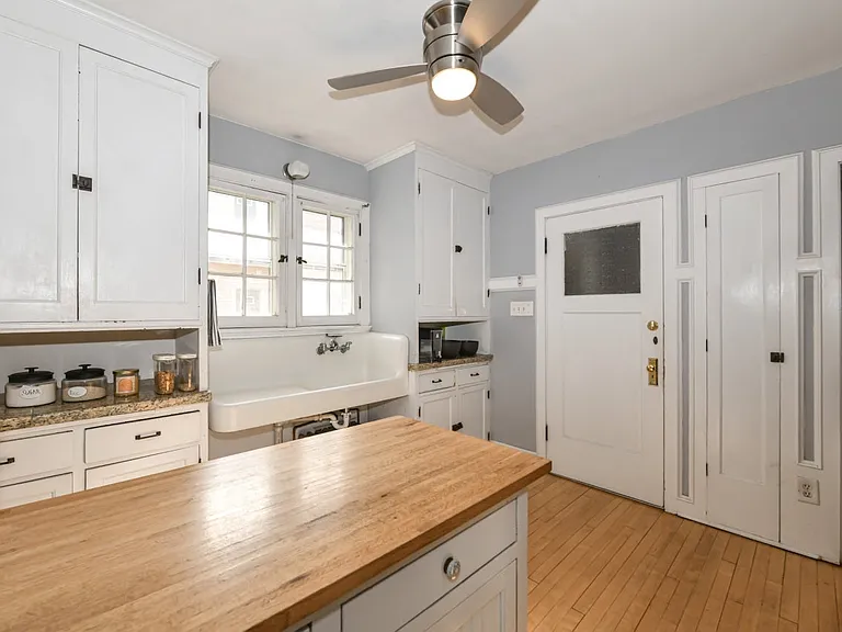 6811 Aetna Ct — Photo 16