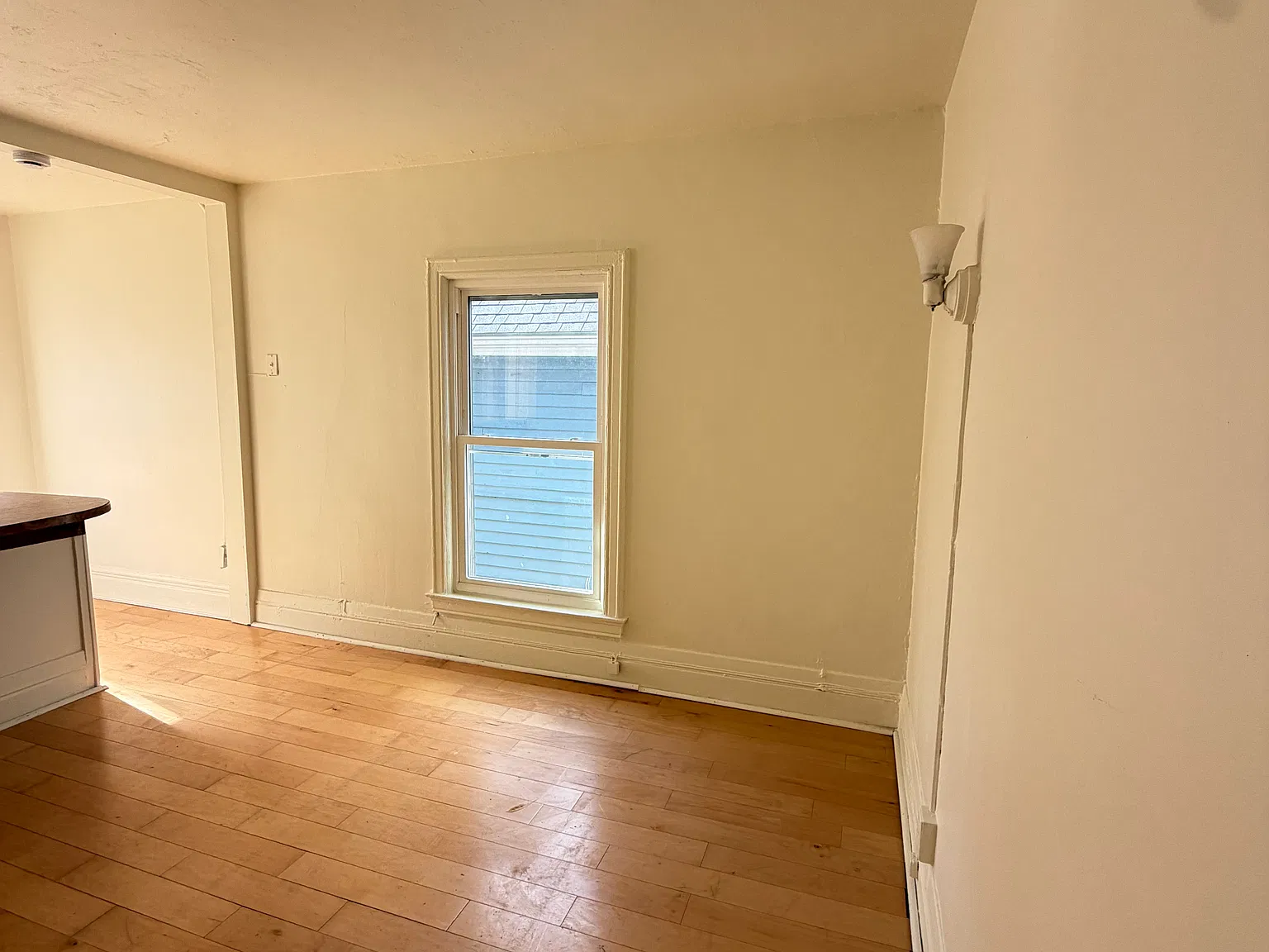 Studio, 600 sqft, $950 — Photo 2