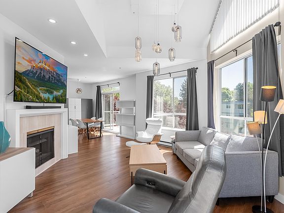 3rd image of 8651 Ackroyd Rd #303