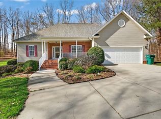 181 Woodsong Dr, Stokesdale, NC 27357