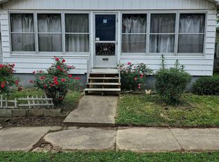 129 Pierson St, East Peoria, IL 61611