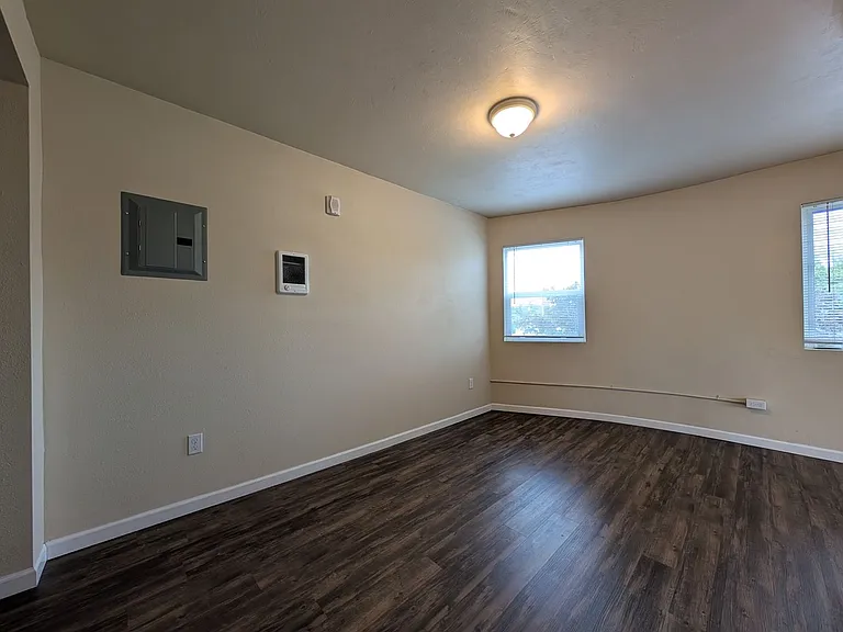 307 Main St #1 — Photo 6