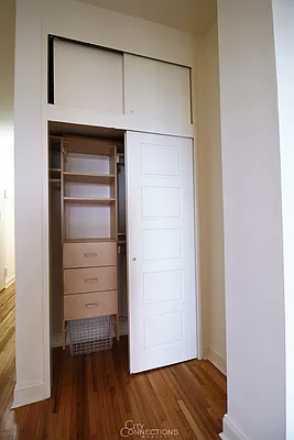 Rented by City Connections Realty | media 23