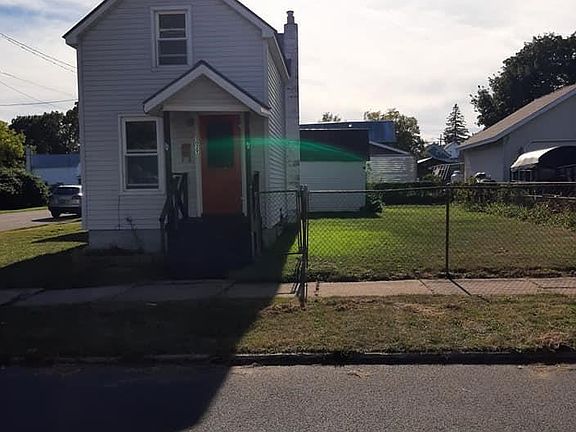 2nd image of 1029 Pickering St