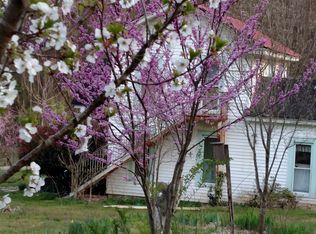 1072 Normandy Rd, Normandy, TN 37360