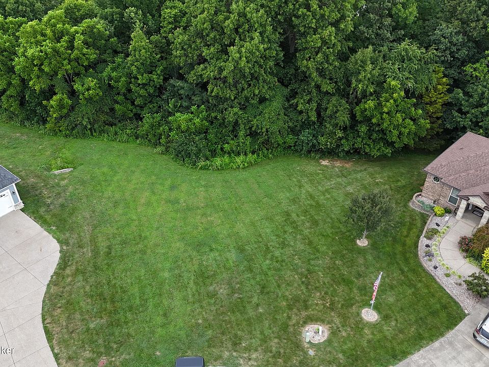 2nd image of 35 Scarsdale Ln